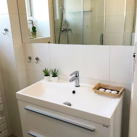 Aleja Niepodleglosci 245- 2br By Homeprime Διαμέρισμα Βαρσοβία