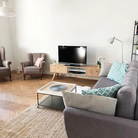 Aleja Niepodleglosci 245- 2br By Homeprime *