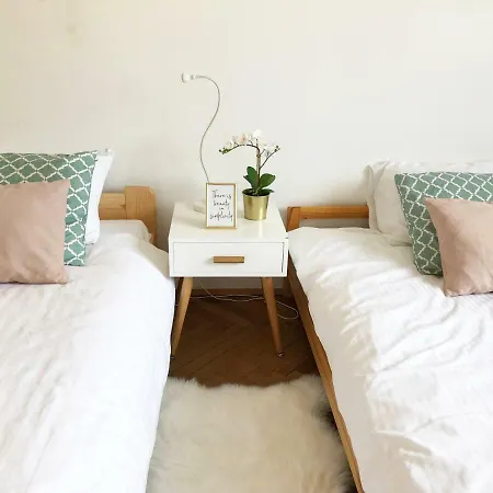 Lägenhet Aleja Niepodleglosci 245- 2br By Homeprime