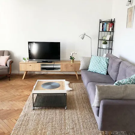 Lägenhet Aleja Niepodleglosci 245- 2br By Homeprime